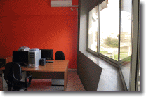 una foto dall'interno del Centro Servizi - Incubatore di Napoli Est