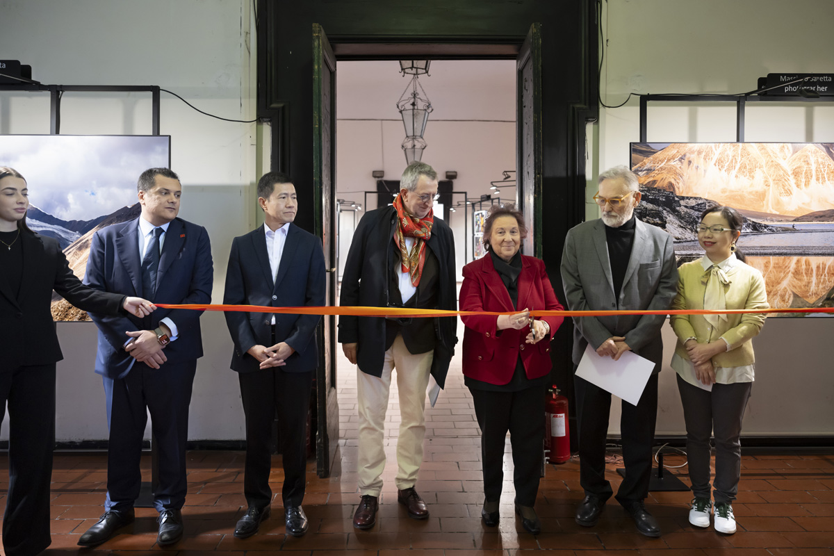 Taglio del nastro ASIA