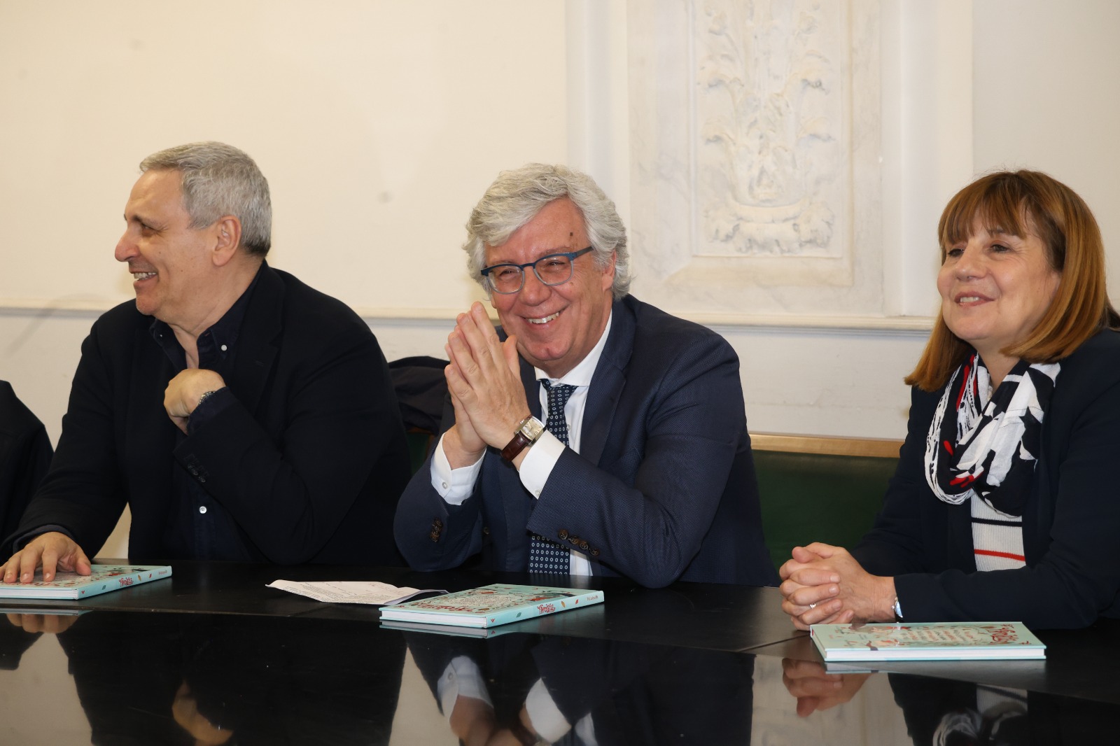 Libro di favole in dono alle scuole d’infanzia