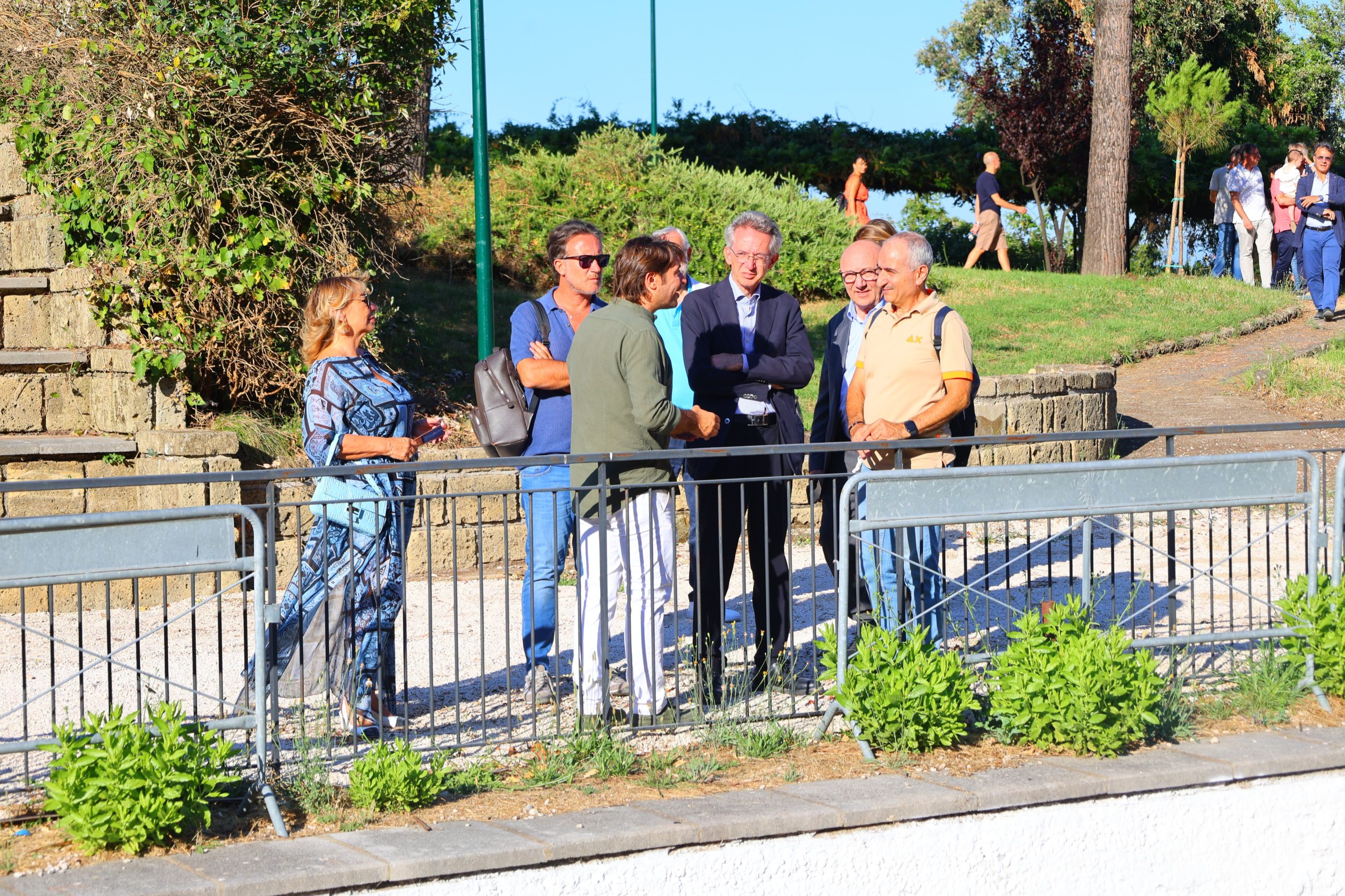 Riaperto al pubblico il Parco del Viale del Poggio, un grande polmone verde che si affaccia sulla città