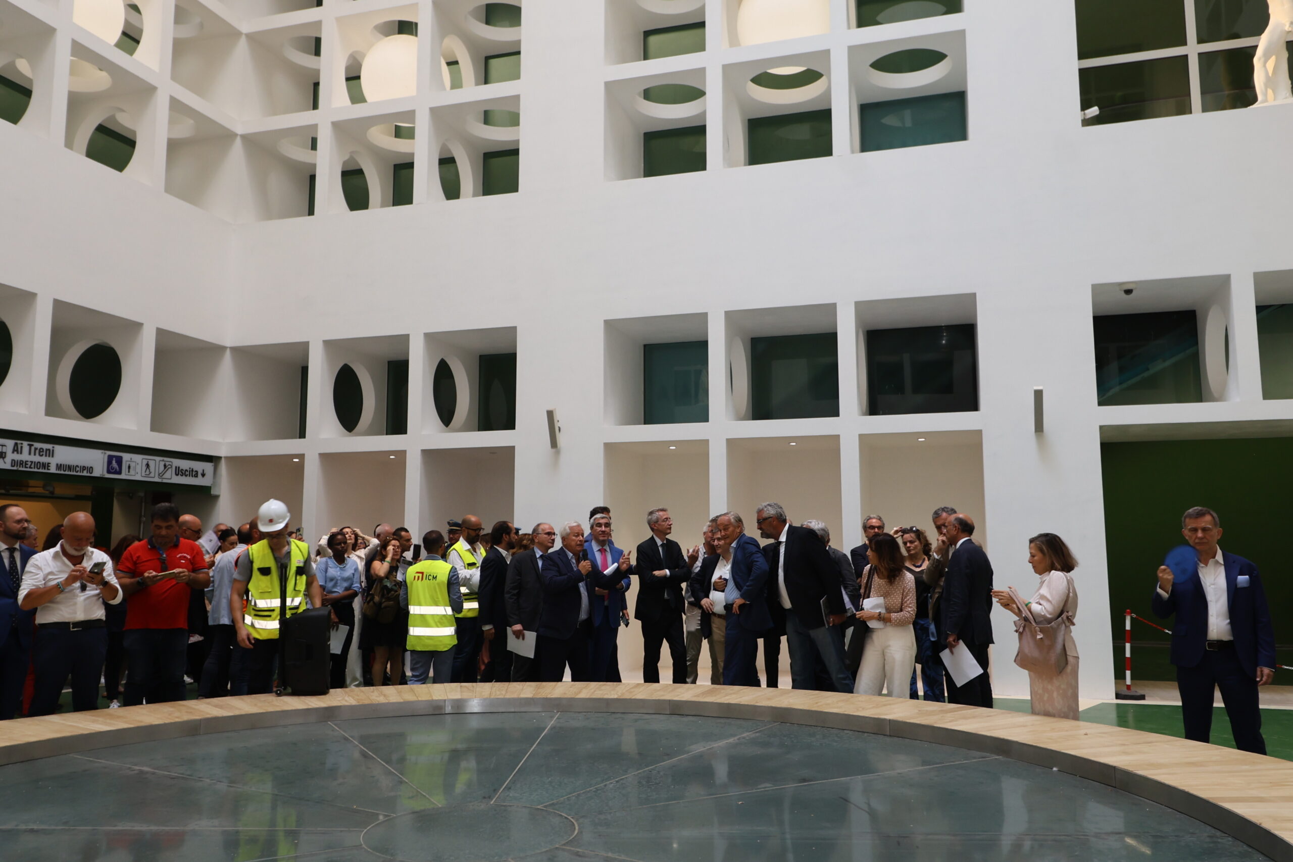 Corsa inaugurale della Linea 6 della Metropolitana