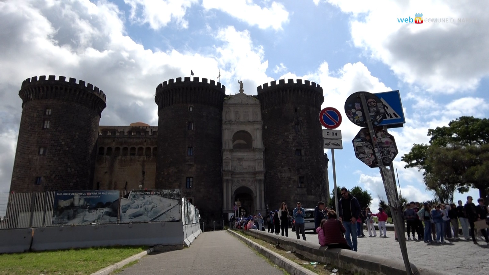 Il Maschio Angioino riapre il 25 aprile