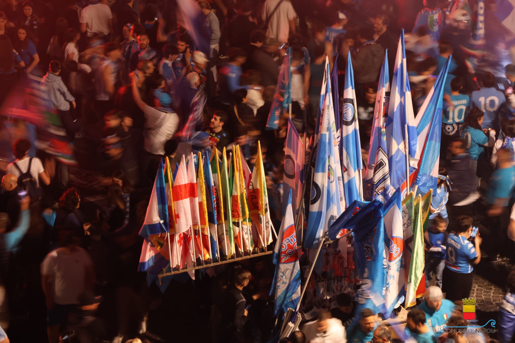 Napoli si risveglia Campione d'Italia!