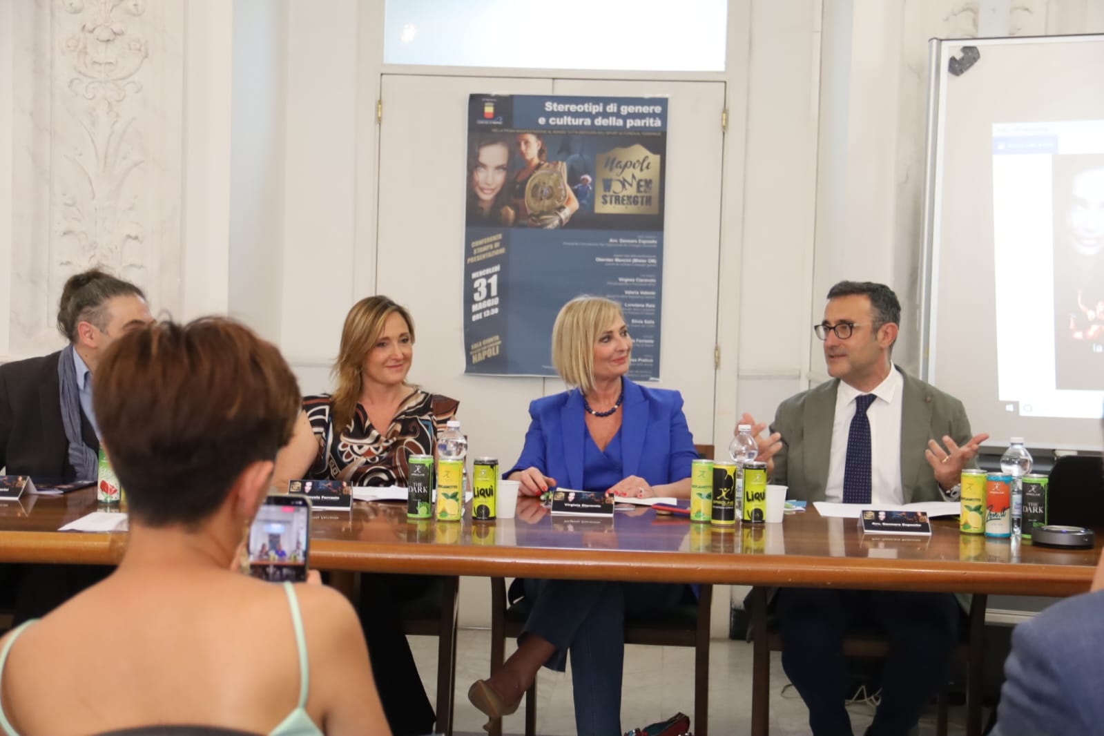 Napoli "Women strenght games"