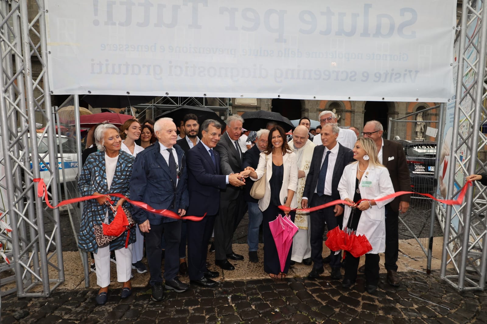 Inaugurato e rinviato a domenica 24 il Villaggio della Salute