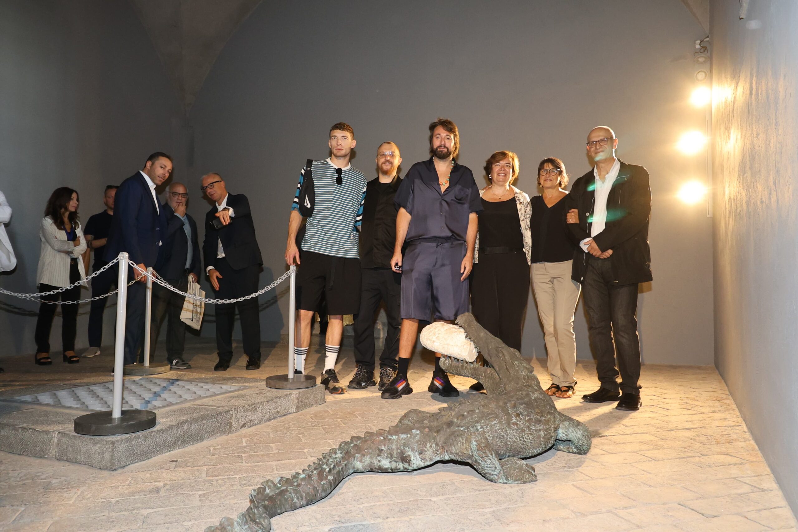 Inaugurata al Maschio Angioino l'opera d'arte contemporanea "Lacrime di coccodrillo"