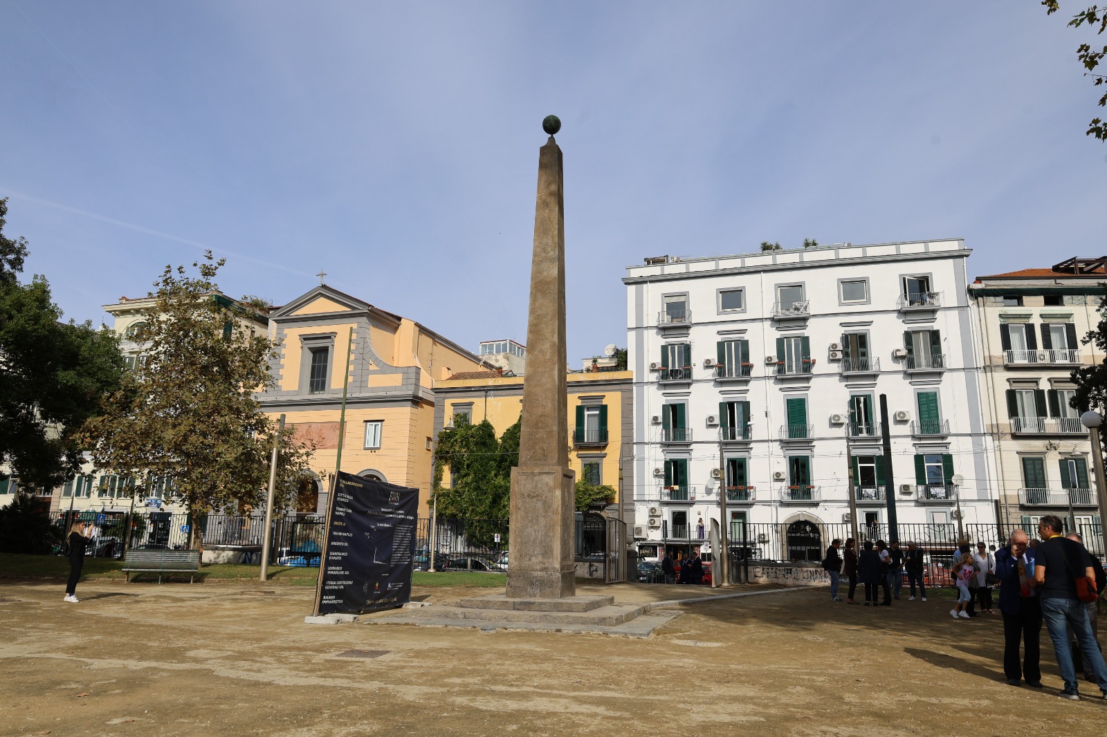 Ripristinato l’Obelisco della Meridiana della Villa Comunale