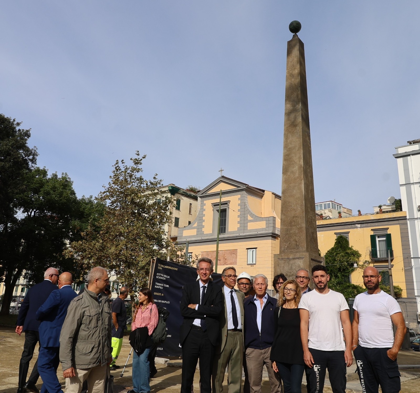 Ripristinato l’Obelisco della Meridiana della Villa Comunale