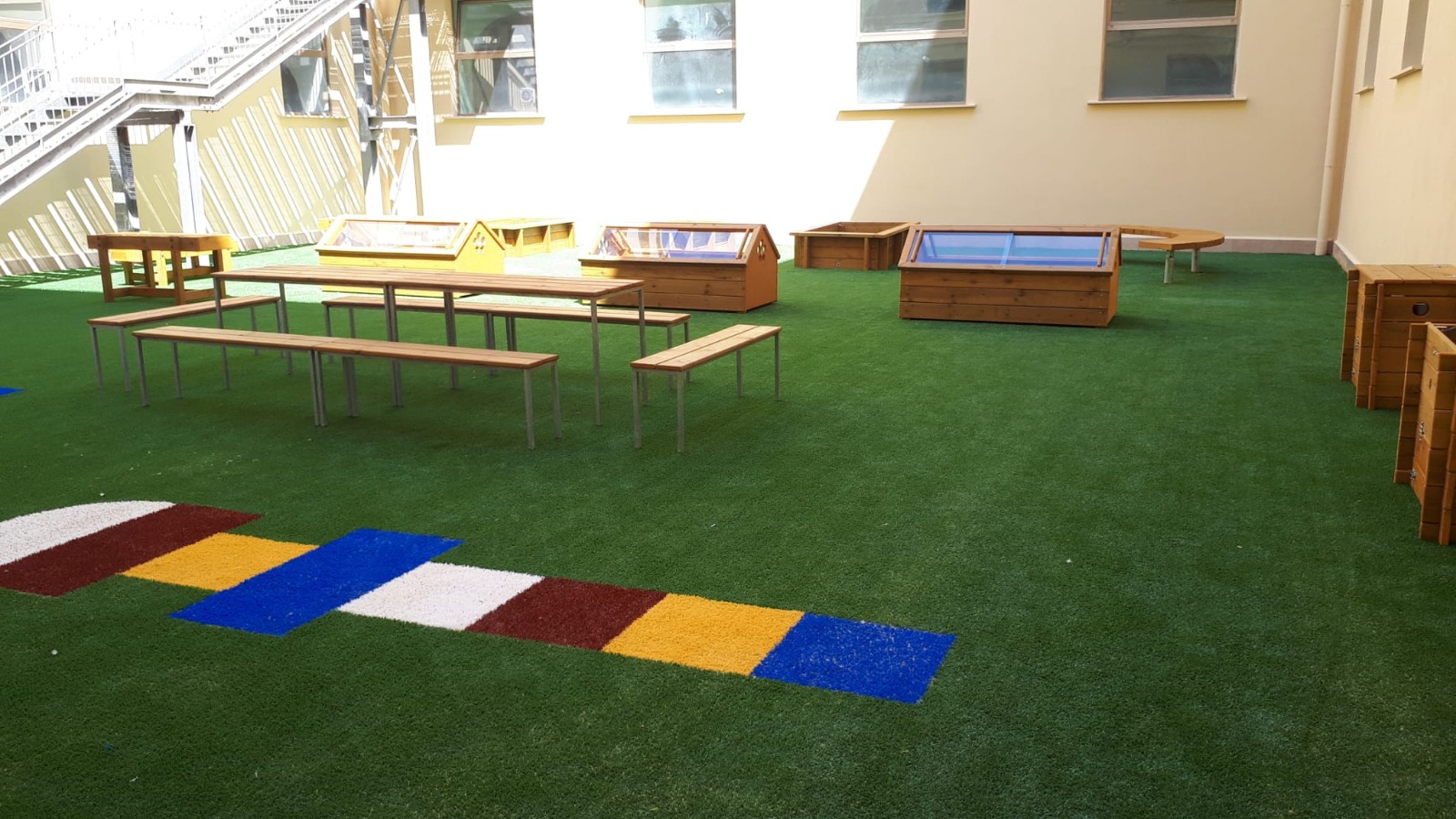 cortile scuola Leopardi