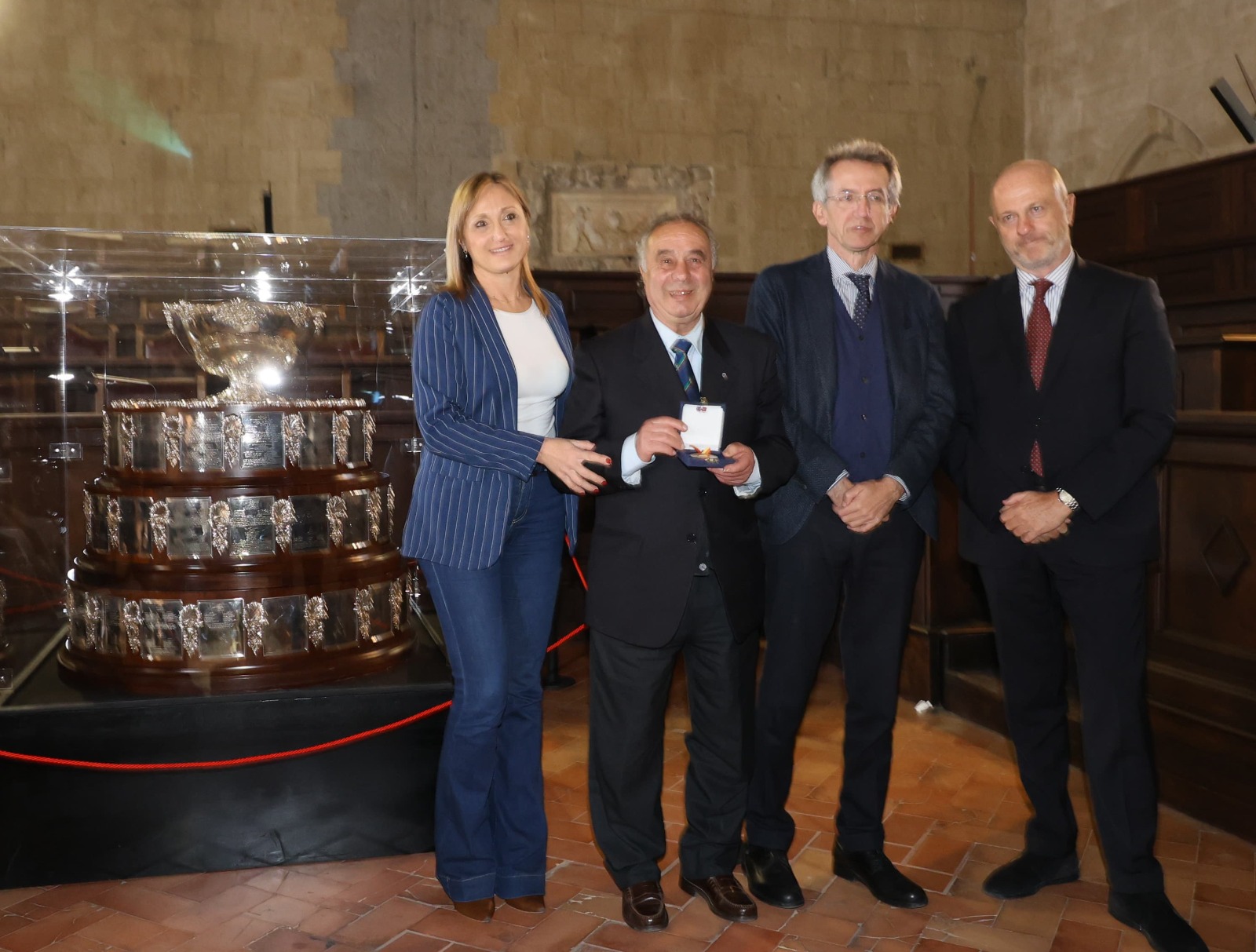 La Coppa Davis in mostra al Maschio Angioino