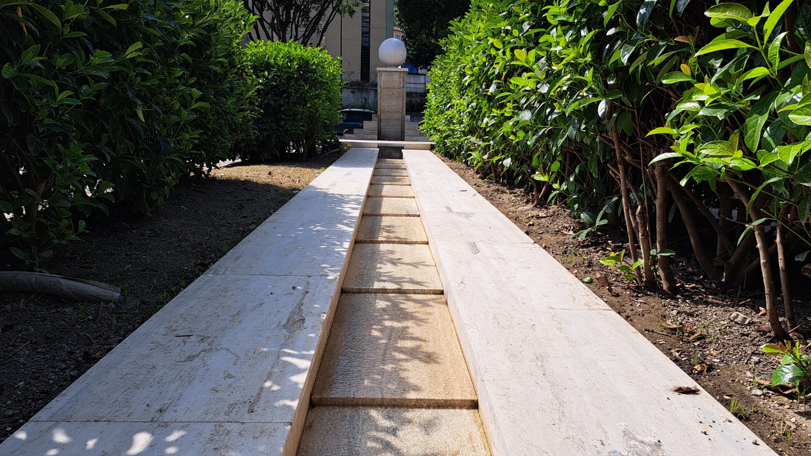 Completata la rifunzionalizzazione della fontana di piazza Italia