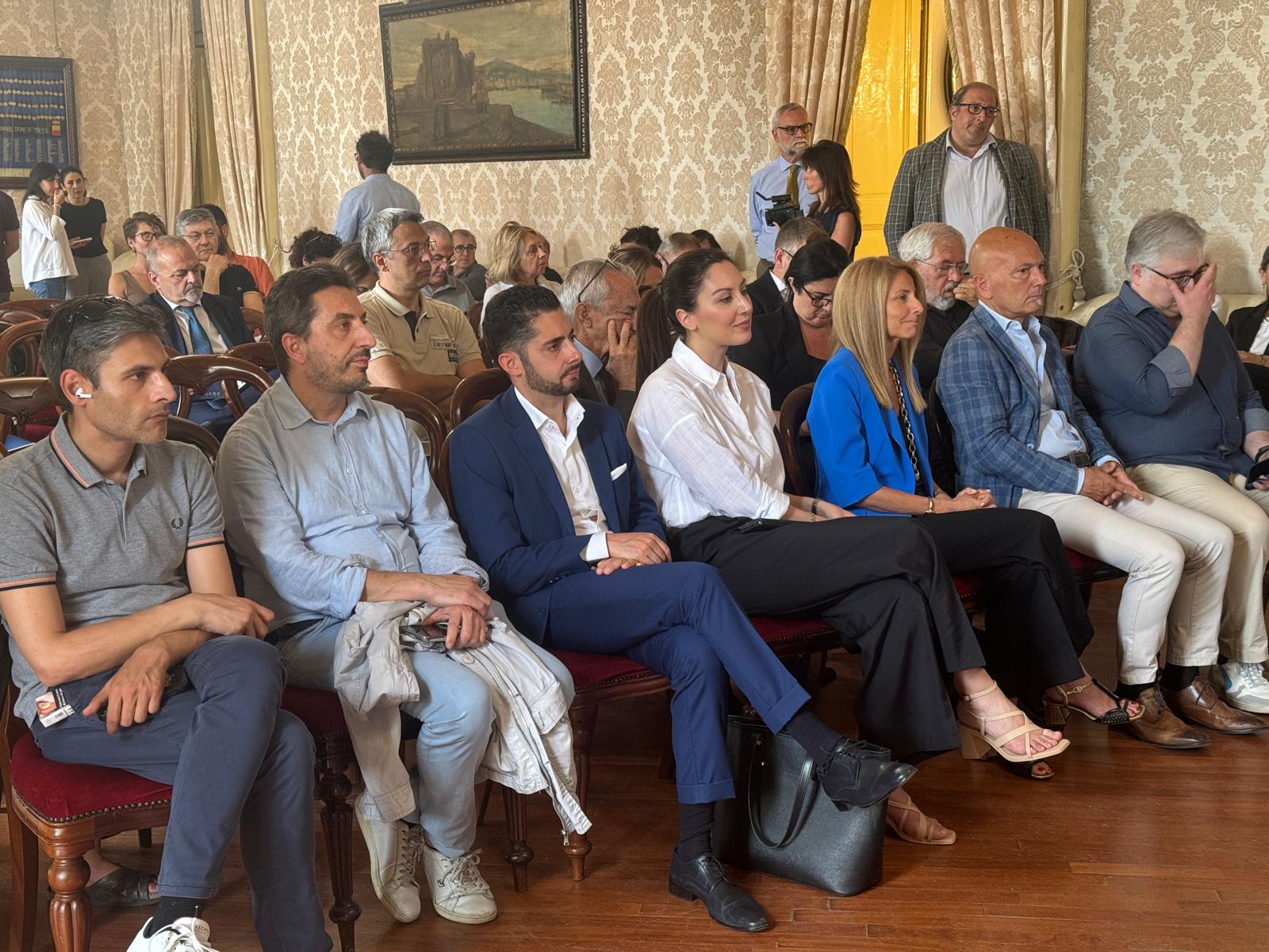 Napoli cresce con il turismo: presentazione dati e brand della città