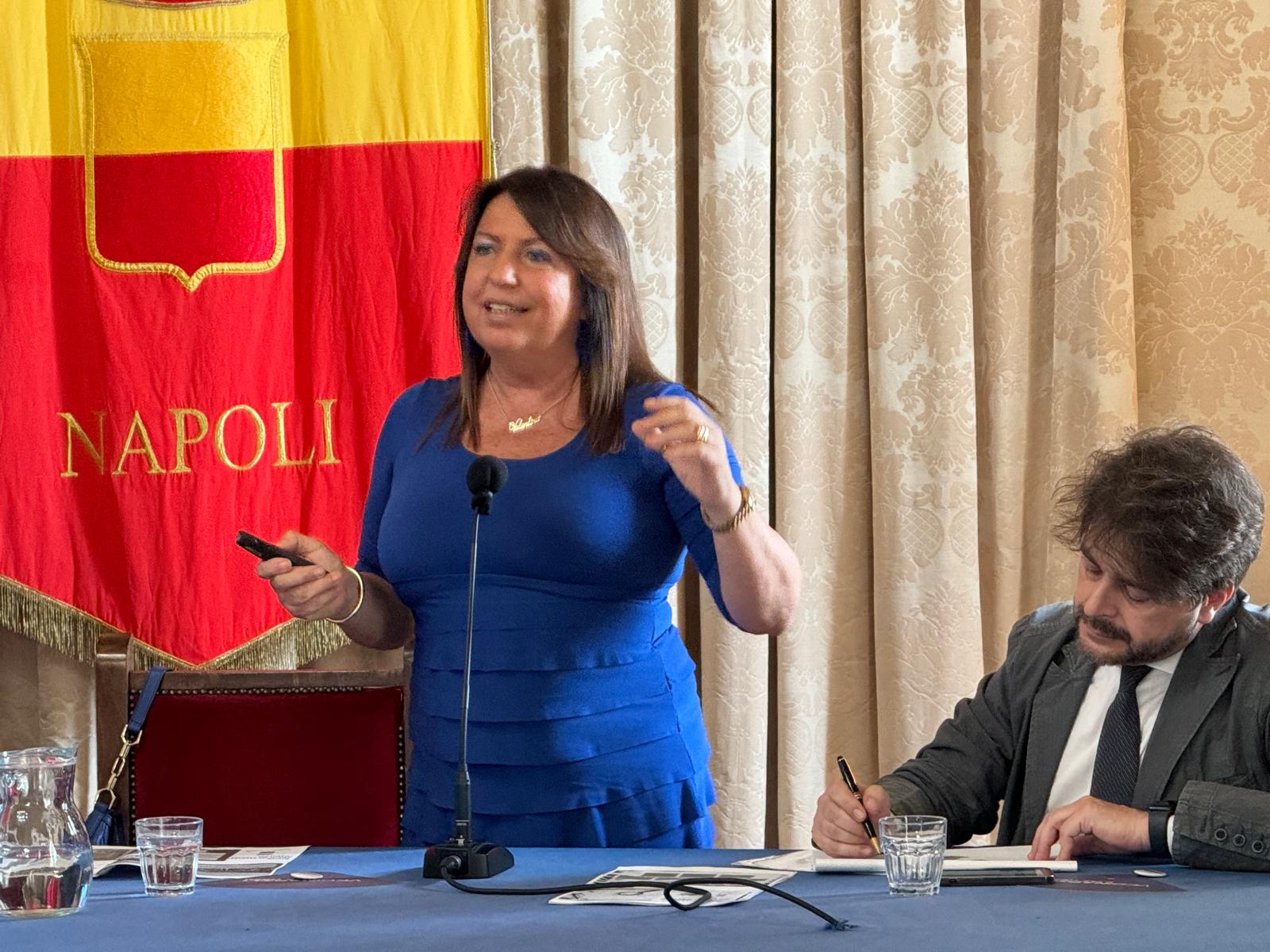 Napoli cresce con il turismo: presentazione dati e brand della città