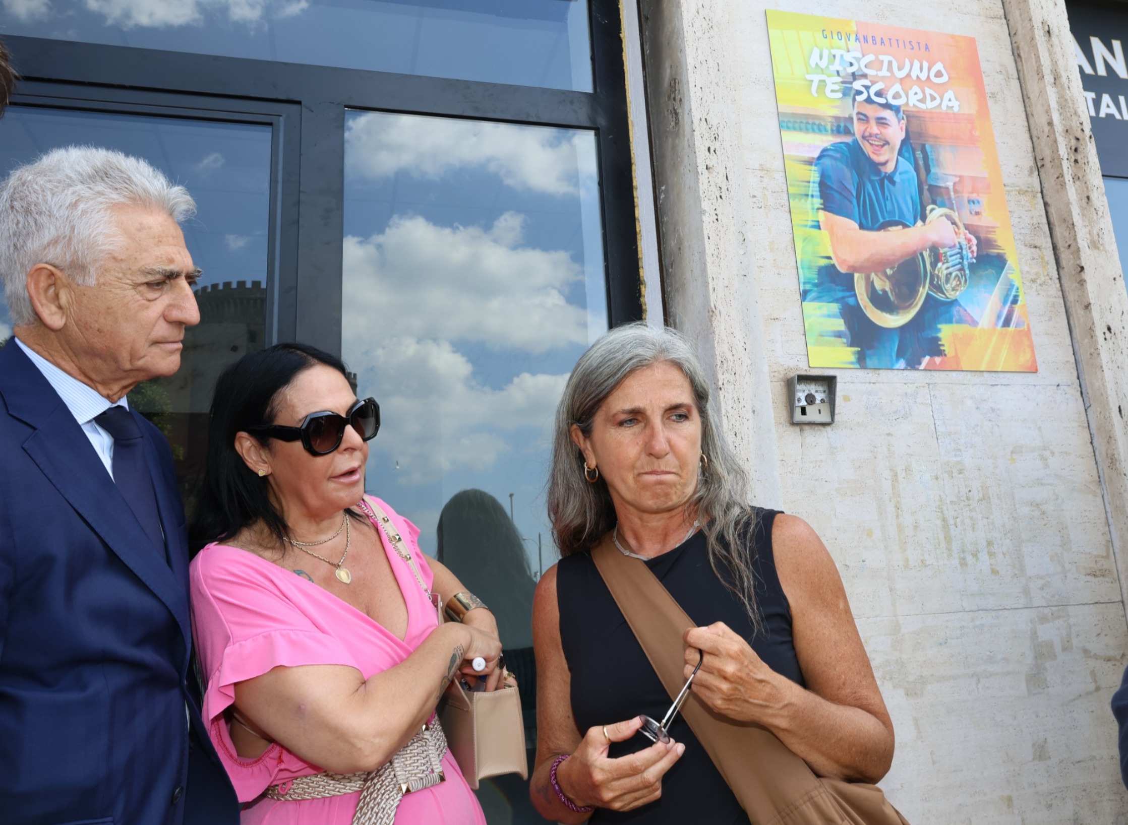 Ripristinata la targa per Giovanbattista Cutolo