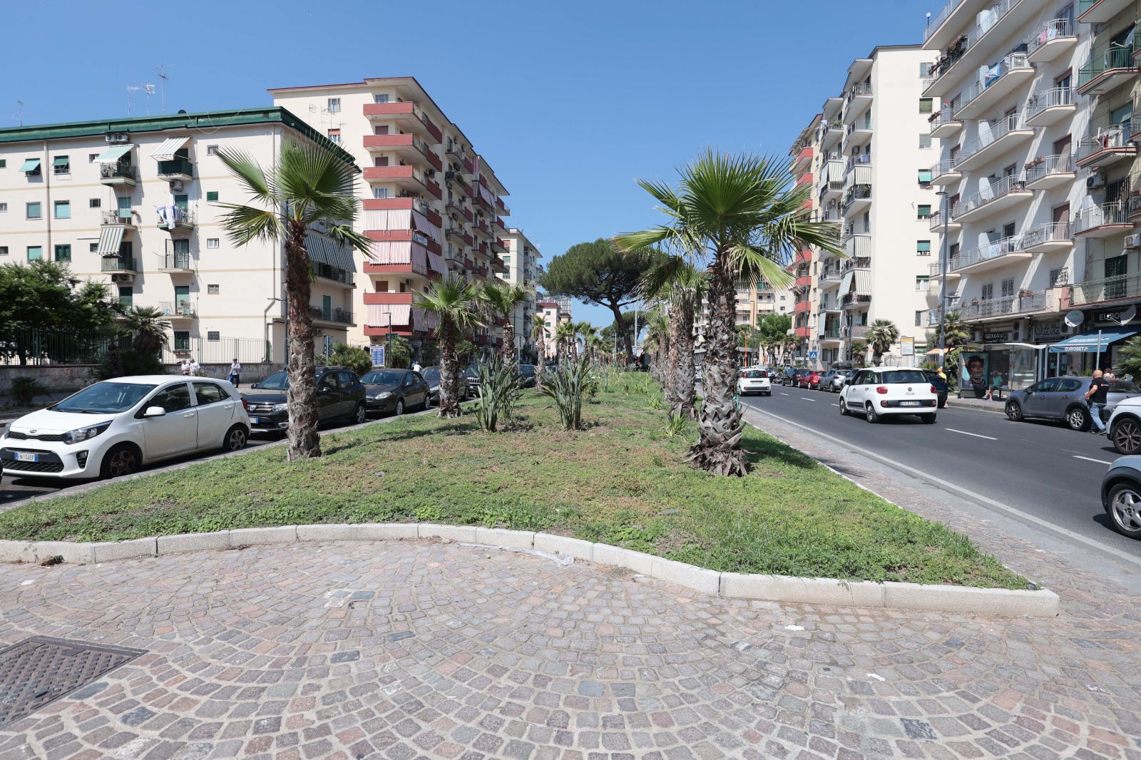 Inaugurati i giardini recuperati di viale Augusto